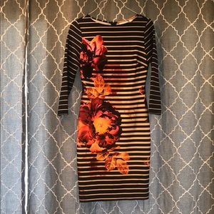 NY&CO FLORAL SCUBA KNEE LENGTH DRESS